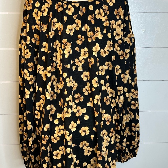 AVA & VIV BLACK FLORAL BLOUSE SZ 3X NWT - Picture 7 of 7